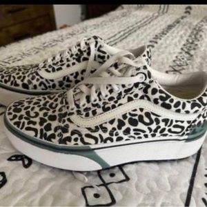 UV color changing Vans